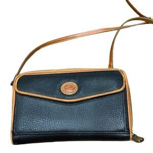 👜 Vintage Dooney & Bourke‎ All-Weather Leather Small Organizer Crossbody ✨🖤